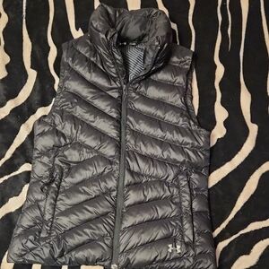Under Armour Women's Charcoal Quilted Vest